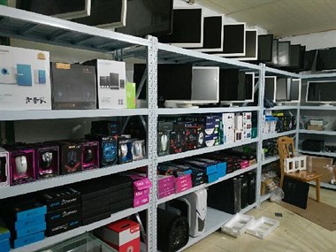 在小施電腦批發的主頁里，窺見108社區的科技溫度